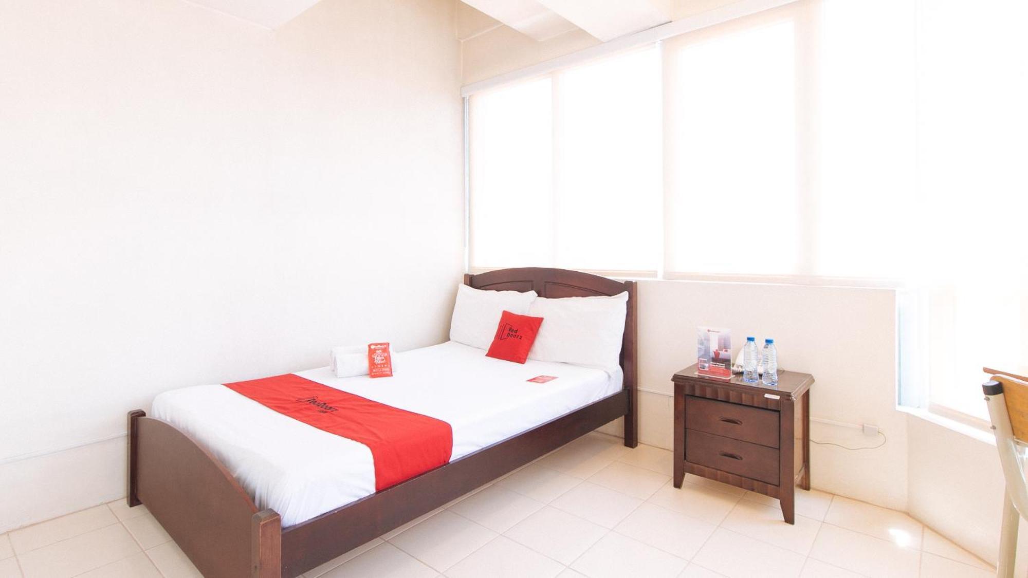 RedDoorz Plus @ E Rodriguez Corner Banawe Quezon City Zewnętrze zdjęcie