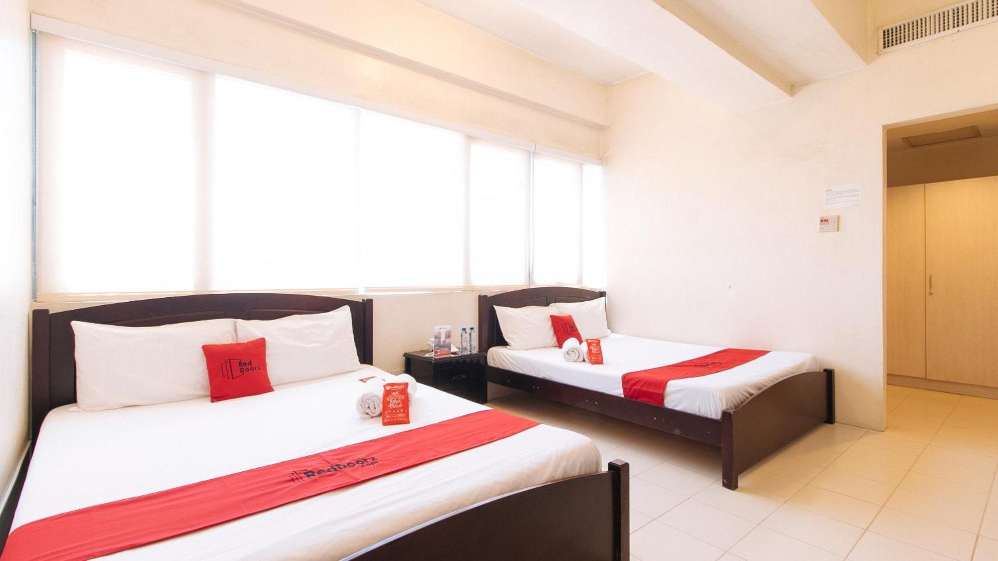 RedDoorz Plus @ E Rodriguez Corner Banawe Quezon City Zewnętrze zdjęcie