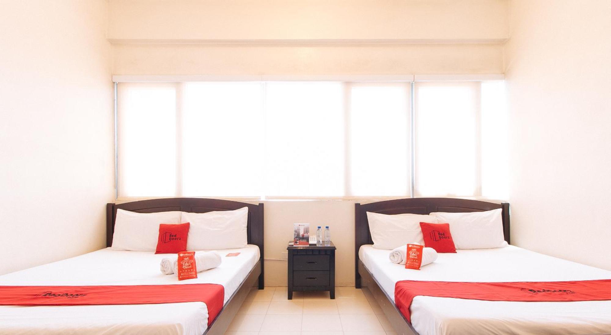 RedDoorz Plus @ E Rodriguez Corner Banawe Quezon City Zewnętrze zdjęcie