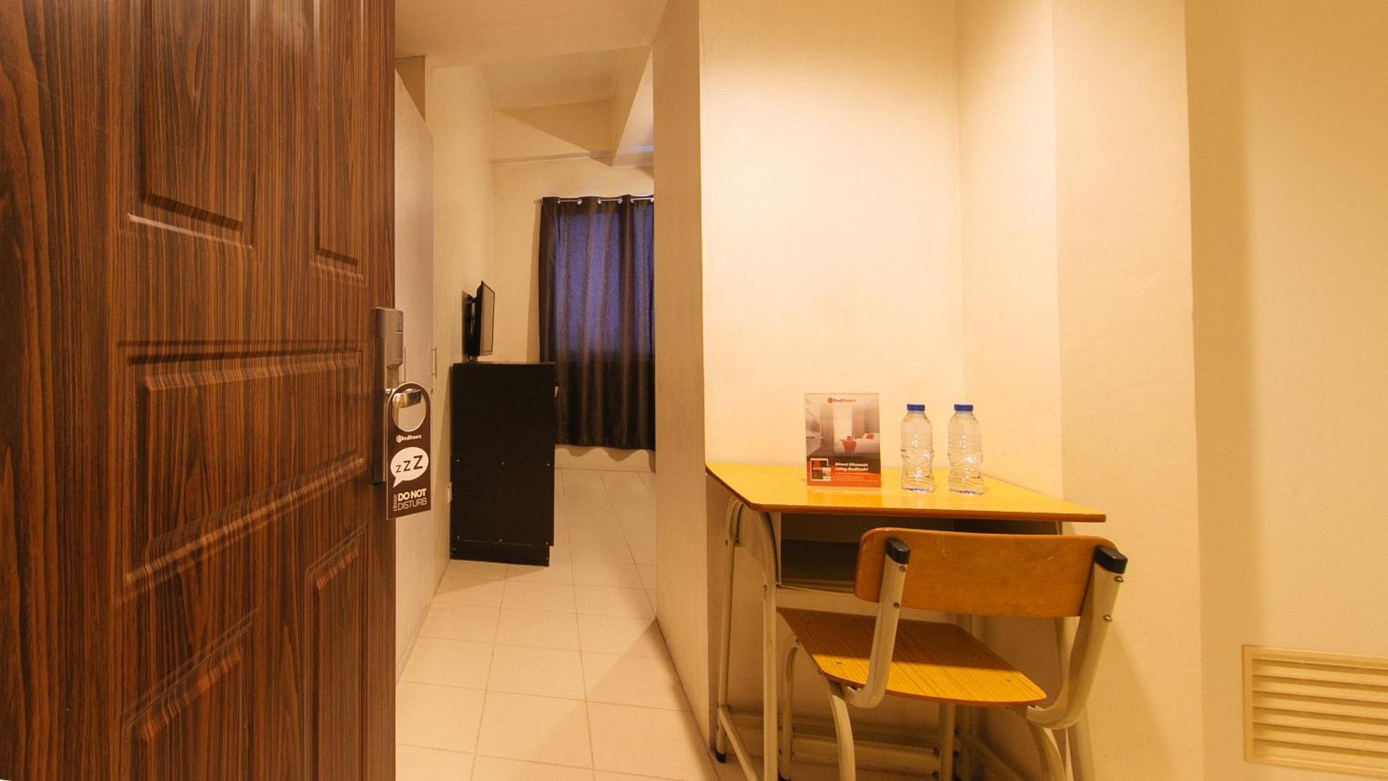 RedDoorz Plus @ E Rodriguez Corner Banawe Quezon City Zewnętrze zdjęcie