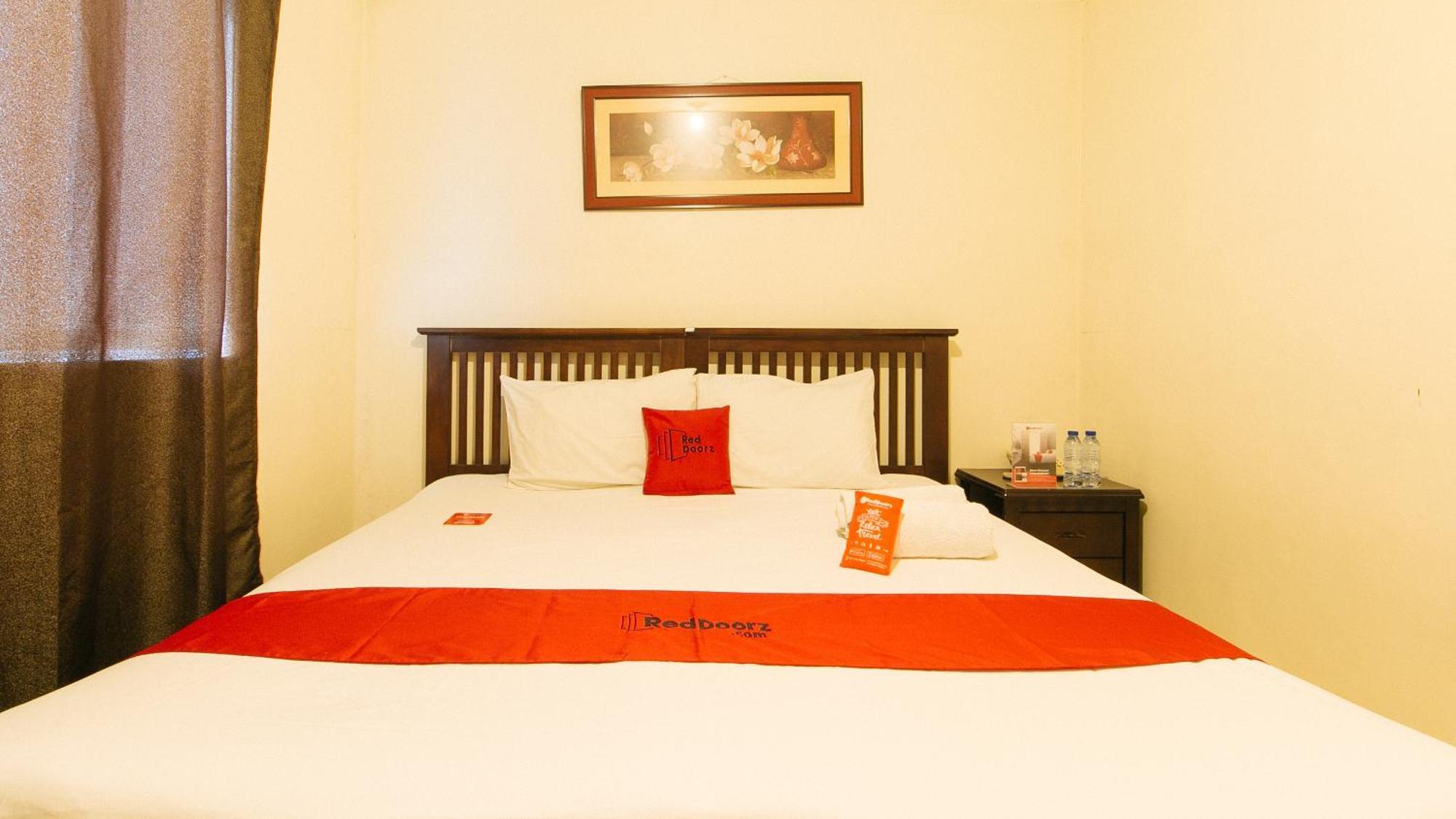 RedDoorz Plus @ E Rodriguez Corner Banawe Quezon City Zewnętrze zdjęcie