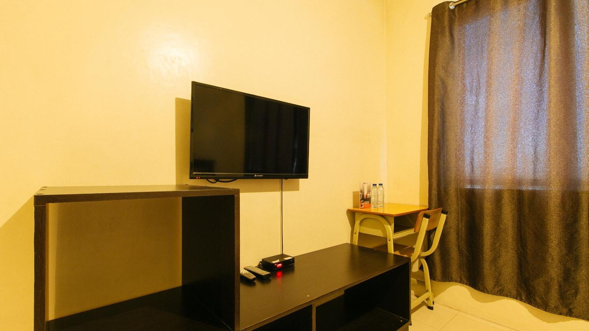 RedDoorz Plus @ E Rodriguez Corner Banawe Quezon City Zewnętrze zdjęcie