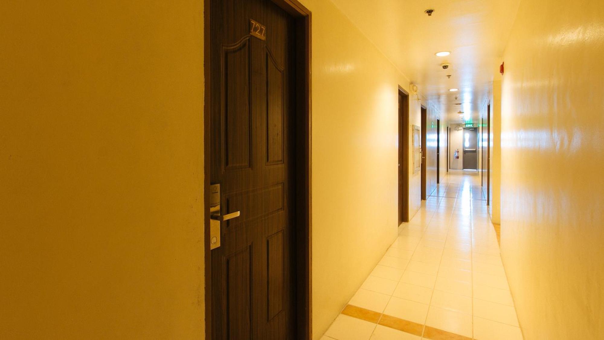 Hotel RedDoorz Plus @ E Rodriguez Corner Banawe Manila Zewnętrze zdjęcie